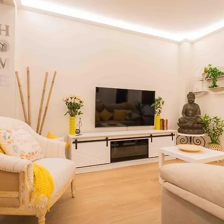 Chic Barrena Old Town Більбао