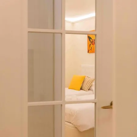 Chic Barrena Old Town بلباو