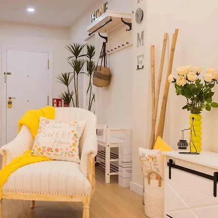 Chic Barrena Old Town بلباو