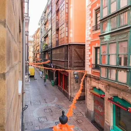 Chic Barrena Old Town * بلباو