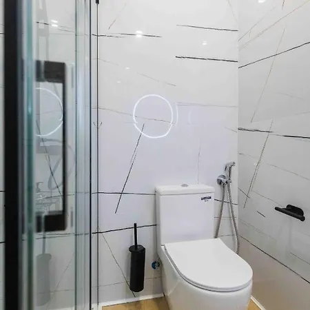 Chic Barrena Old Town * بلباو