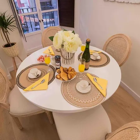 Chic Barrena Old Town * بلباو