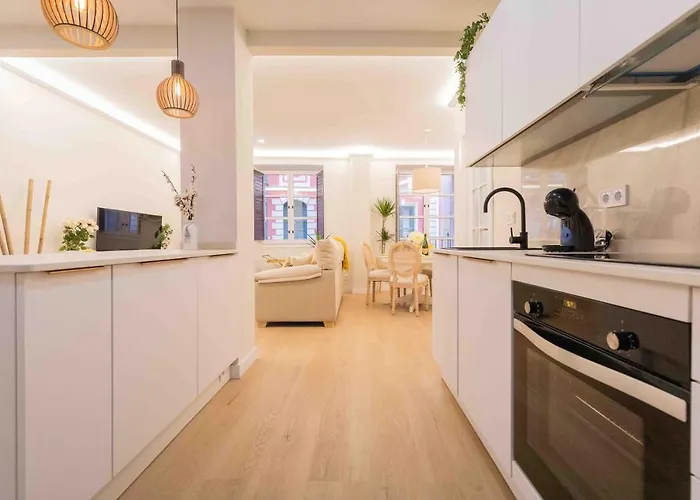 Chic Barrena Old Town Bilbao